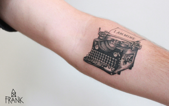 I am mine - Schreibmaschine von Miriam Frank