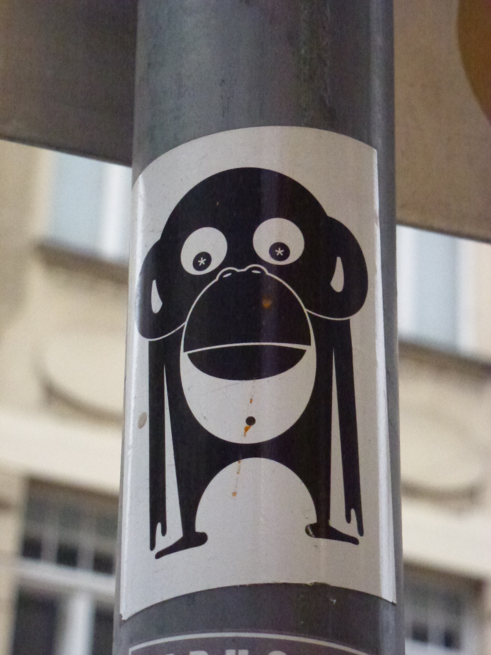 Busk - einer der aktivsten Künstler der Wiener Streetart-Szene hebt sich vor allem durch seine Affen-Motive heraus.