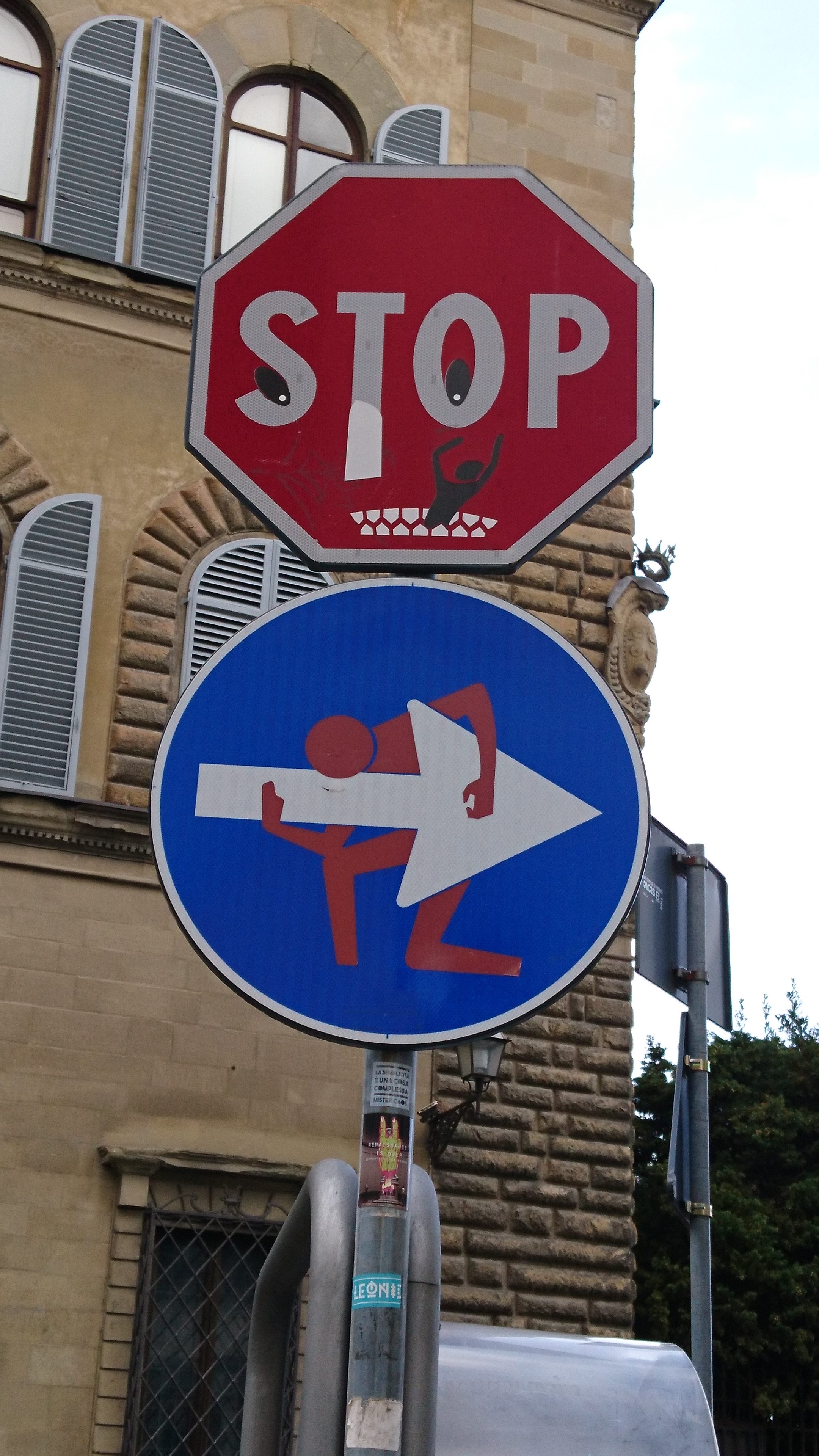 Nicht nur STOP-Schilder werden umgestaltet